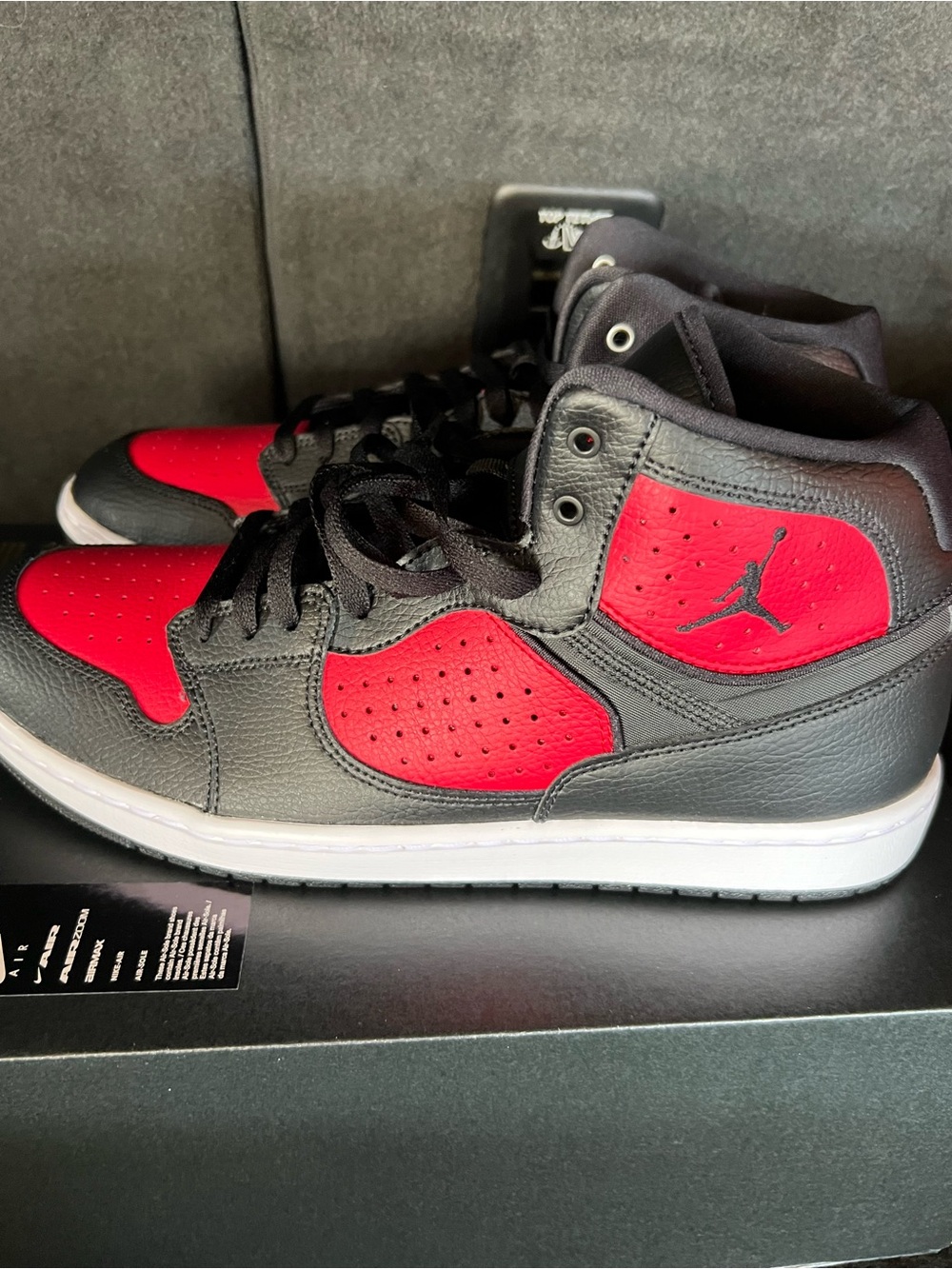 Air Jordan Style Men’s Mid-Top Basketball Sneakers - Black & Red